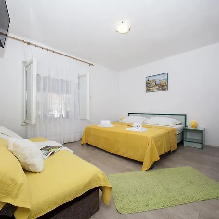 11486a Apartamento Tučepi